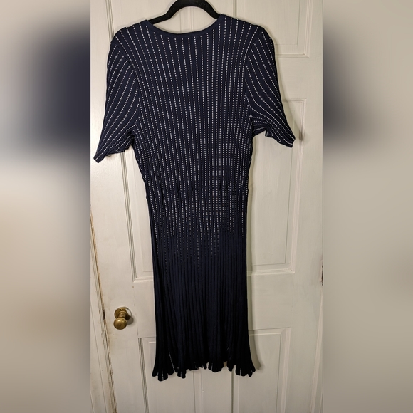 Lane Bryant Perfect Sleeve Crew neck sweater dress size 1x NWT - Picture 4 of 9